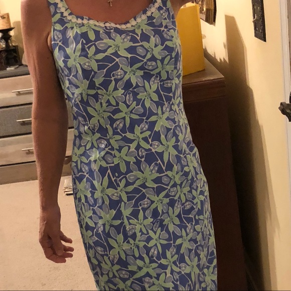 Lilly Pulitzer Dresses & Skirts - Lilly Pulitzer ladybug picnic shift dress